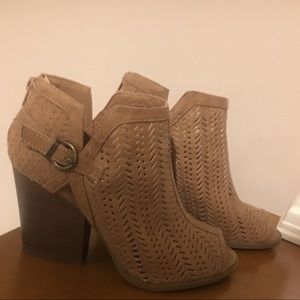 👡Altar’d State Booties👡